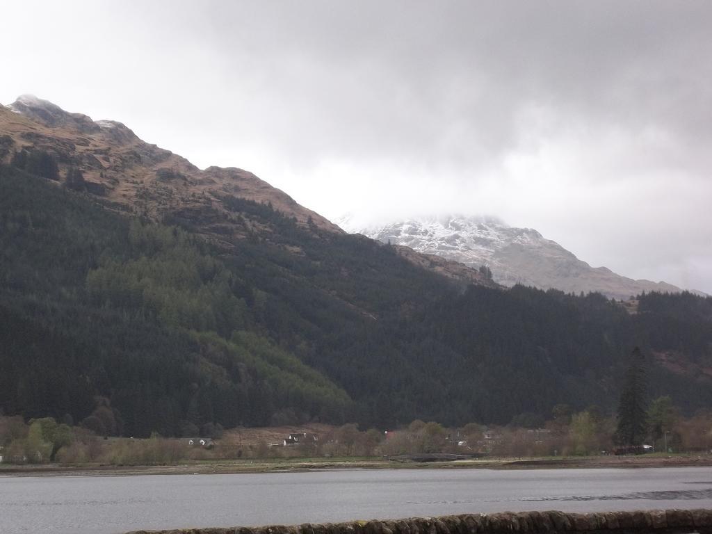 Glenfern Guest House And A Separate Cottage With Its Own Private Hot Tub Balloch Exterior photo